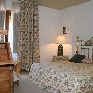 Habitación con 2 Camas Individuales
